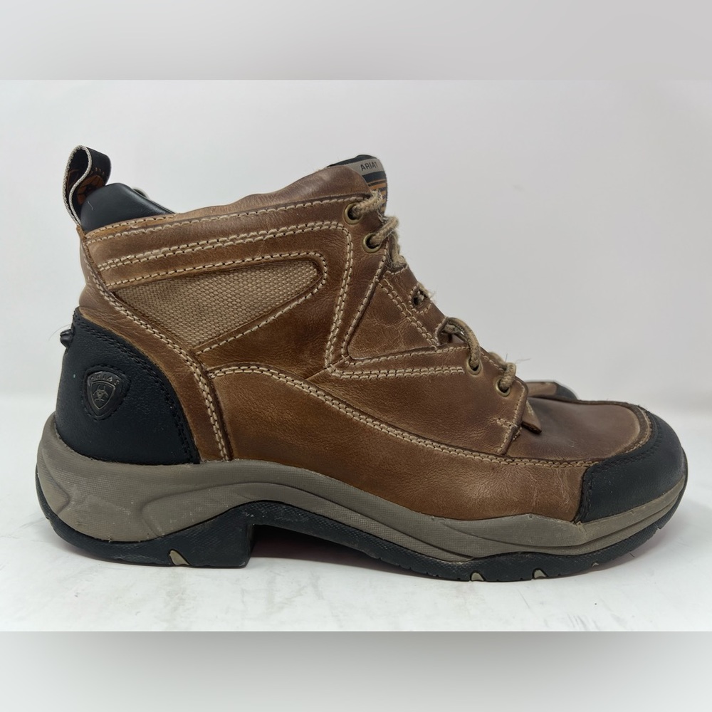 ARIAT Women’s Terrain Boot Taupe Brown Leather Outdoor Riding 10004132 Size 9B